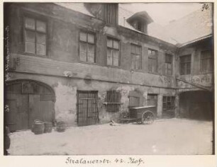Wohnhaus Stralauer Straße 42, Berlin-Mitte: Ansicht vom ersten Hof (aus: Julius Kohte, Alt-Berlin, Bauwerke in Berlin und Charlottenburg, aufgenommen 1907-1914)