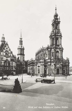 Dresden, Altstadt : Dresden-Altstadt. Blick von der Brühlschen Terrasse gegen Georgenbau, Residenzschloß mit Hausmannsturm und Katholische Hofkirche. Ansicht nach Südwesten