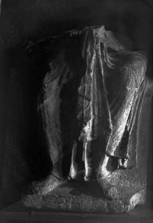 Die Figuren von den Wessobrunner Chorschranken — Elf Apostelfiguren — Torso eines Apostels