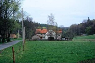 Weg zu einem Hof