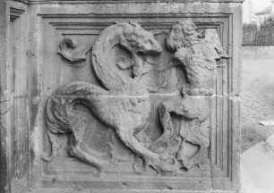 Satyr und Drache