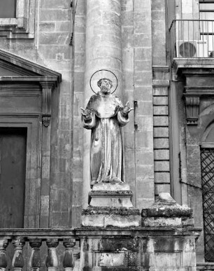 Balustradenfiguren & Zyklus — eiliger Bonaventura