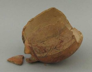 Fragment eines Tongefäßes