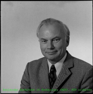 Prof. Erwin Willy Becker (Leiter des Instituts für Kernverfahrenstechnik (IKVT))