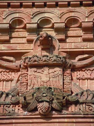 Steinerner Adler am Kyffhäuser-Denkmal