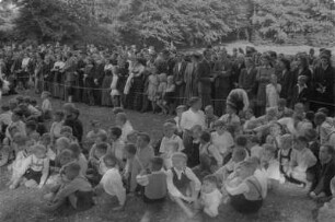 Jakub Bart Ćišinski-Gedenkfeier in Panschwitz-Kuckau. : Swjatočnost na česć Jakuba Barta-Ćišinskeho w Lipju w Pančicach Kukowje.