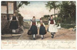Gruppenbild in Tracht