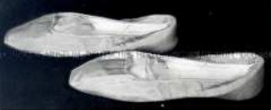 Schuhe (1 Paar)