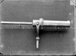 Gewehr, Detail (?)