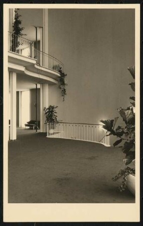 Schauspielhaus, Bochum: Foyer Hochparkett mit Rang-Balkon