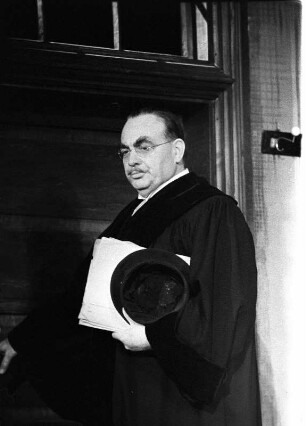 Szenenbilder aus "Affäre Blum" von Erich Engel und R. A. Stemmle. Volksbühne Berlin, 29.05.1961