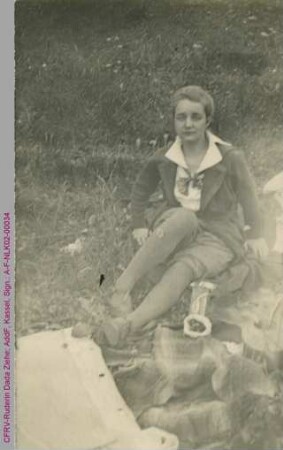 Rast bei einer Wanderfahrt des Casseler Frauen-Ruder-Vereins
