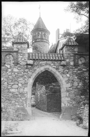 Brüx. Landeswarte Eingang (Burg Hněvín)