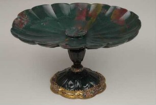Fußschale aus Heliotrop, um 1700