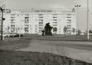 Dresden-Altstadt, Steinstraße 5, 3 und 1. Wohnhäuser (um 1965). Blick über den Rathenauplatz