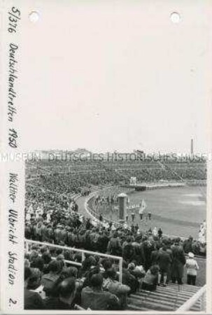 Deutschlandtreffen 1950 - Einweihung des neueröffneten Walter-Ulbricht-Stadions
