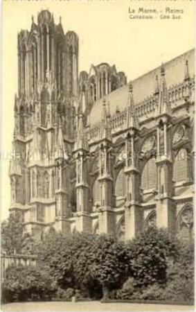 Kathedrale in Reims von der Südseite aus gesehen