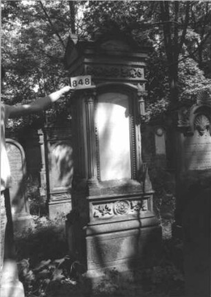 Grabstein 848
