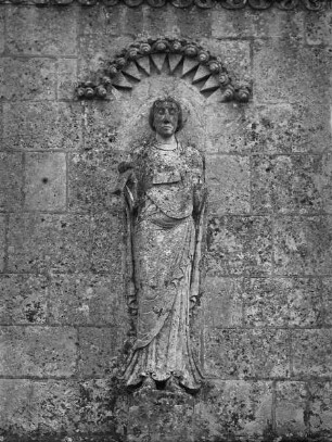 Johannes (?), Statue rechts vom unteren Mittelfenster