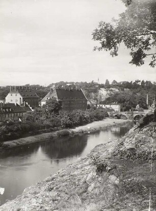 Grimma, Blick auf die Stadt : Grimma. Blick von Quarzporphyrklippen des Stadtwaldes zur großen Muldenbrücke (M.D. Pöppelmann)