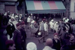 Reisefotos. Straßencafé "Café de la jeunesse" (im arabischen Raum)
