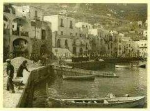 Ansicht aus Capri: Hafen