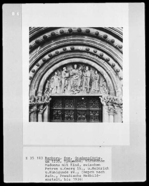 Tympanon mit thronender Maria zwischen Petrus, Georg, Heinrich und Kunigunde