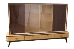 Wohnzimmerschrank