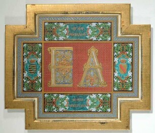 Schmuckblatt mit Kreuz, in der Mitte die Initialen E A (=Ernst und Alexandrine) gerahmt von dem sächsischen und badischen Wappen, Geschenk zur Silberhochzeit von Ernst II. und Alexandrine