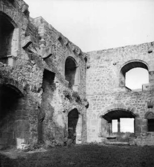 Sulz am Neckar. Burg Albeck. Palas (1140/1250)
