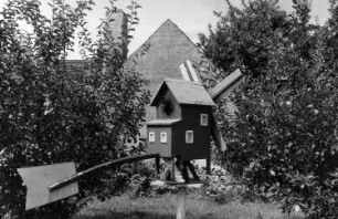 Cavertitz-Zeuckritz. Bockmühlenmodell im Garten des Müllers Hofmann
