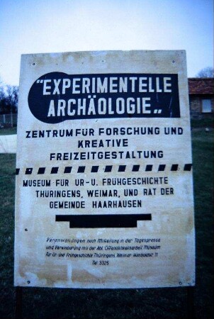 Schild des Zentrums für Experimentelle Archäologie
