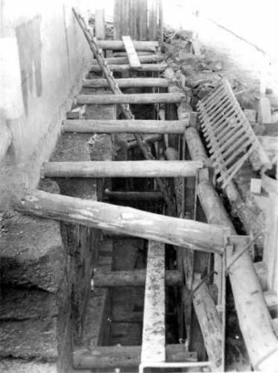 Öhringen Ohrnviadukt 5189 Baustelle Behelfsbrücke Holzstützen