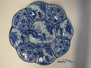 Fächerschüssel mit Chinoiserien