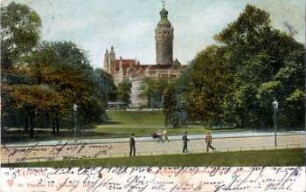 Leipzig. Neues Rathaus vom Promenadenhügel gesehen