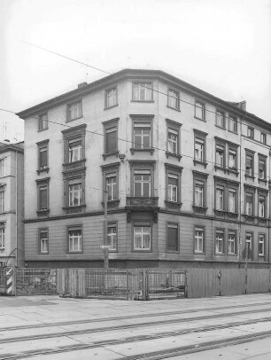 Mietshaus; Frankfurt, Uhlandstraße 57