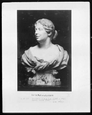Frau Auguste Hopfen