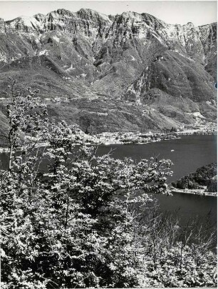 Blick auf den Luganer See mit dem Monte Generoso