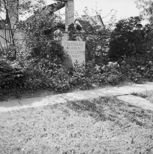 Schweiz. Kilchberg. Grab des Schriftstellers Thomas Mann (1875-1955)