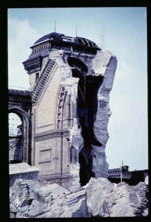 Ruine Anhalter Bhf. April 61.