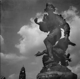 Dresden. Gänsediebbrunnen von Robert Diez (1878)