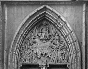 Halle (Saale), ehem. St. Ulrich / Konzerthalle, Nordseite, Hauptportal, Tympanon mit Marientod