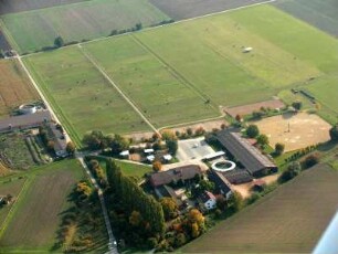 Trebur : Außerhalb südlich davon
