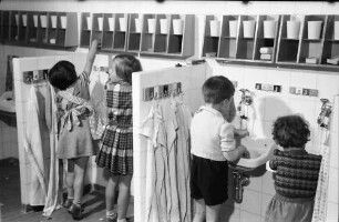 Freiburg: Kindergarten der evangelischen Paulusgemeinde; im Waschraum