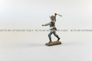 Massefigur: Französischer Handgranatenwerfer, stürmend, werfend