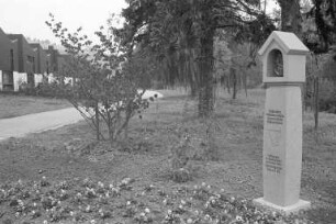 Stiftung eines Bildstöckchens an den Ortsteil Grötzingen durch Ortsvorsteher Herbert Schweizer