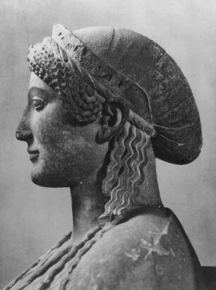 Berlin, Thronende Persephone, Marmor; Staatliche Museen zu Berlin - Preußischer Kulturbesitz, Antikensammlung, griechisch