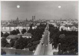 München, Maximilianstraße und Denkmal für Maximilian II. König von Bayern