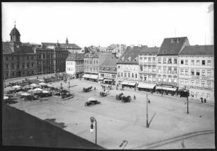 Teplitz. Markt mit Stadthaus und Bezirksgericht