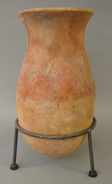 Clay vessel